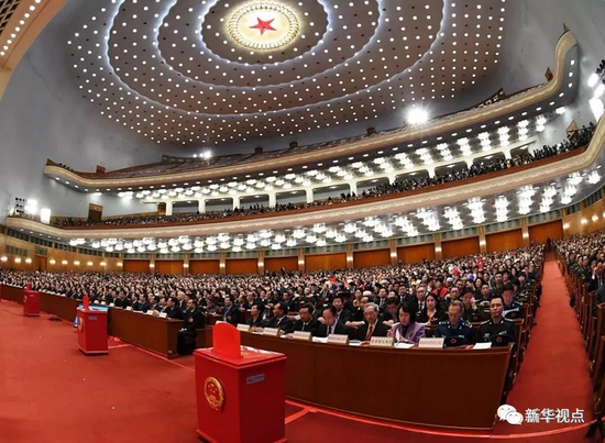 《中华人民共和国宪法修正案》诞生记